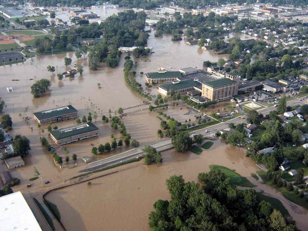 Columbus, Indiana under floodwater in June 2008
